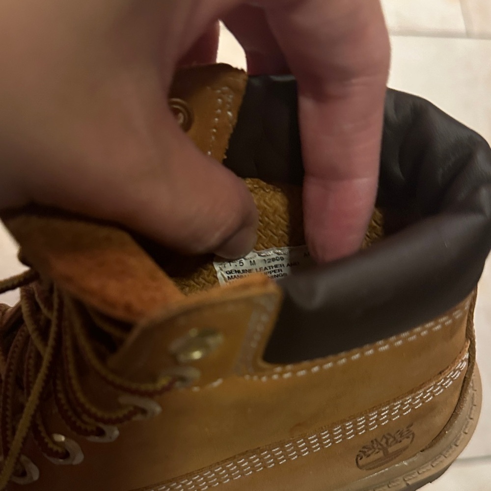 Timberland Tan Leather Boots - Picture 4 of 5